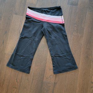 Lululemon Groove Capris Size 8